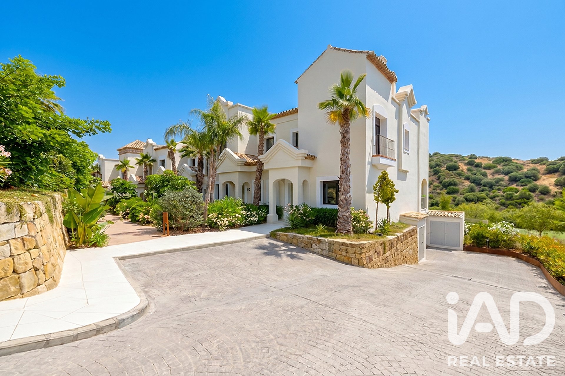 Kaupunkipientalo Estepona, Malaga, Espanja 3 makuuhuonetta, 263.59 m2 No. 195743