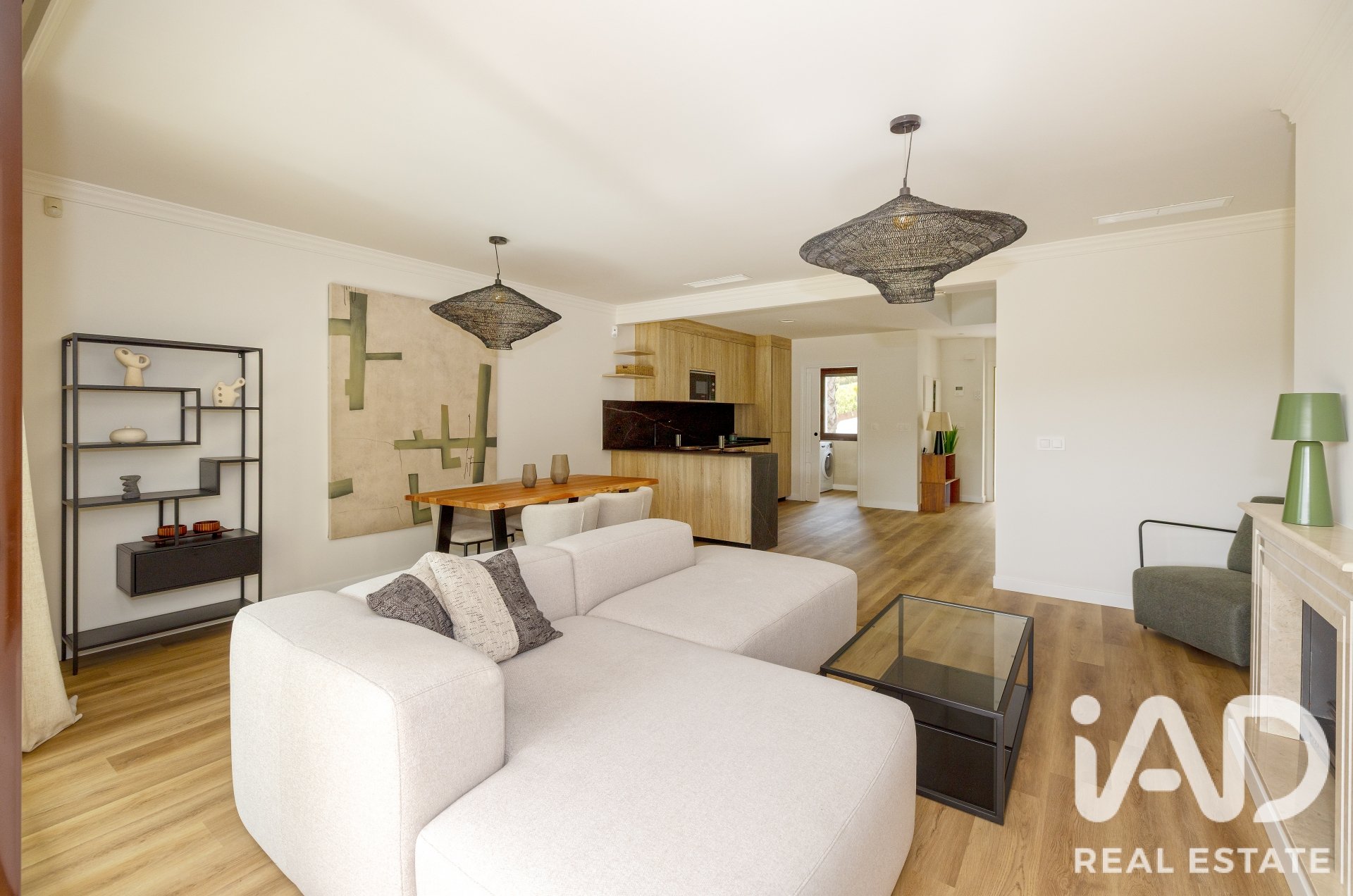 Kaupunkipientalo Estepona, Malaga, Espanja 3 makuuhuonetta, 263.59 m2 No. 195743