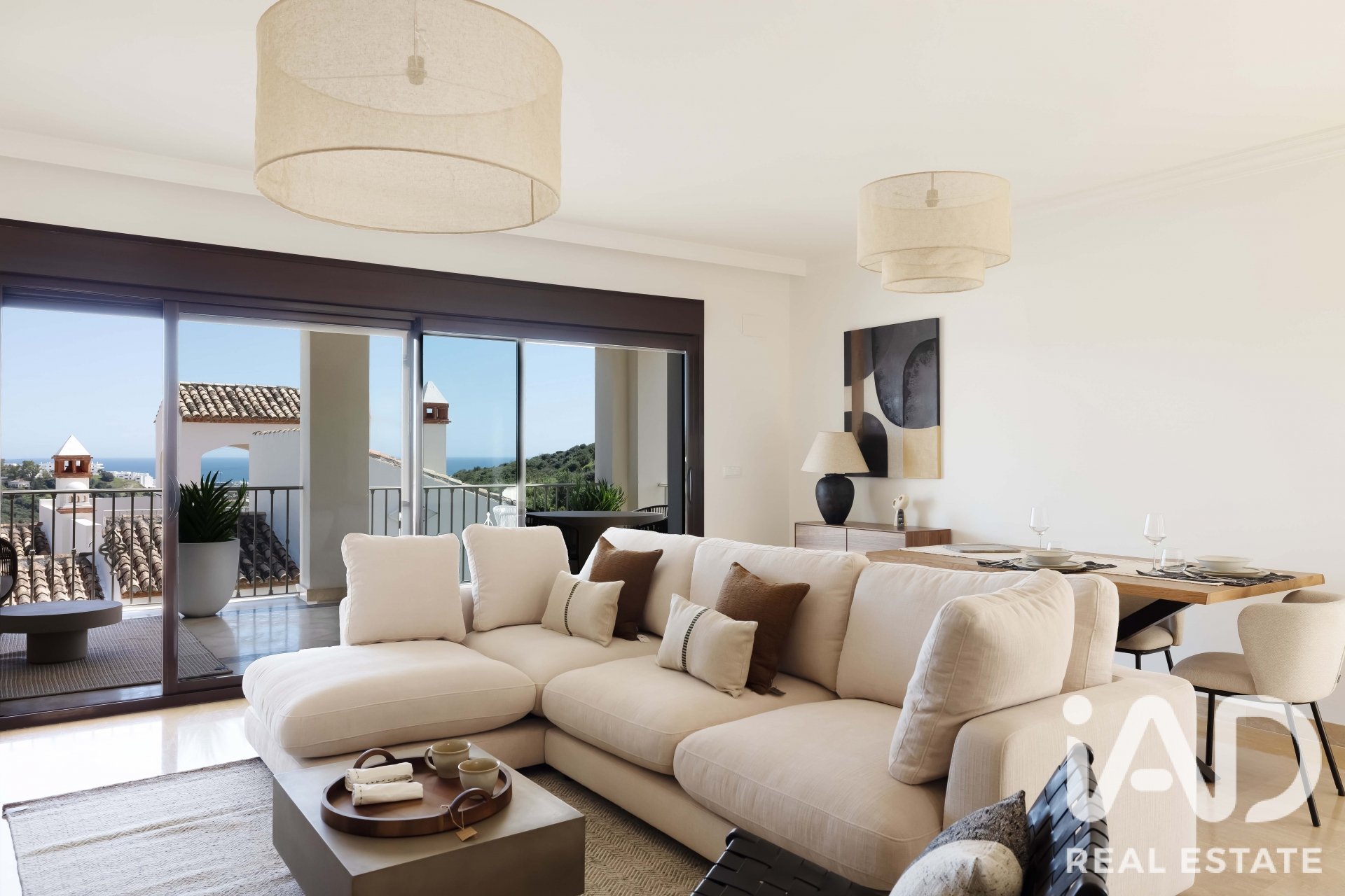 Kaupunkipientalo Estepona, Malaga, Espanja 3 makuuhuonetta, 263.59 m2 No. 195743