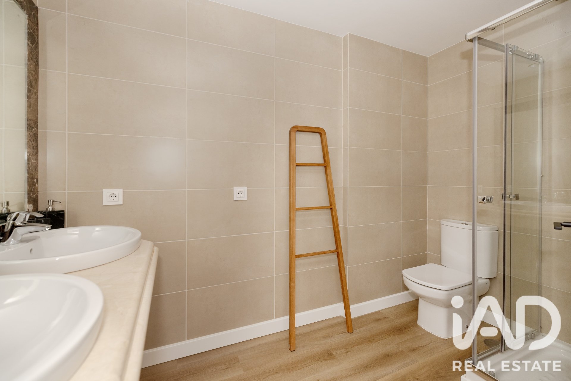 Kaupunkipientalo Estepona, Malaga, Espanja 3 makuuhuonetta, 263.59 m2 No. 195743