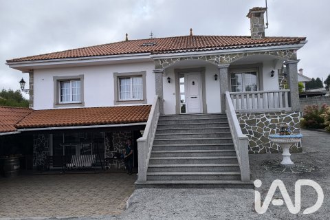 House in Valdovino, A Coruna, Spain 4 bedrooms, 366 sq.m. No. 195740