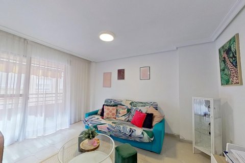 Apartament w Torrevieja, Alicante, Hiszpania 4 sypialnie, 117 mkw. nr 177787