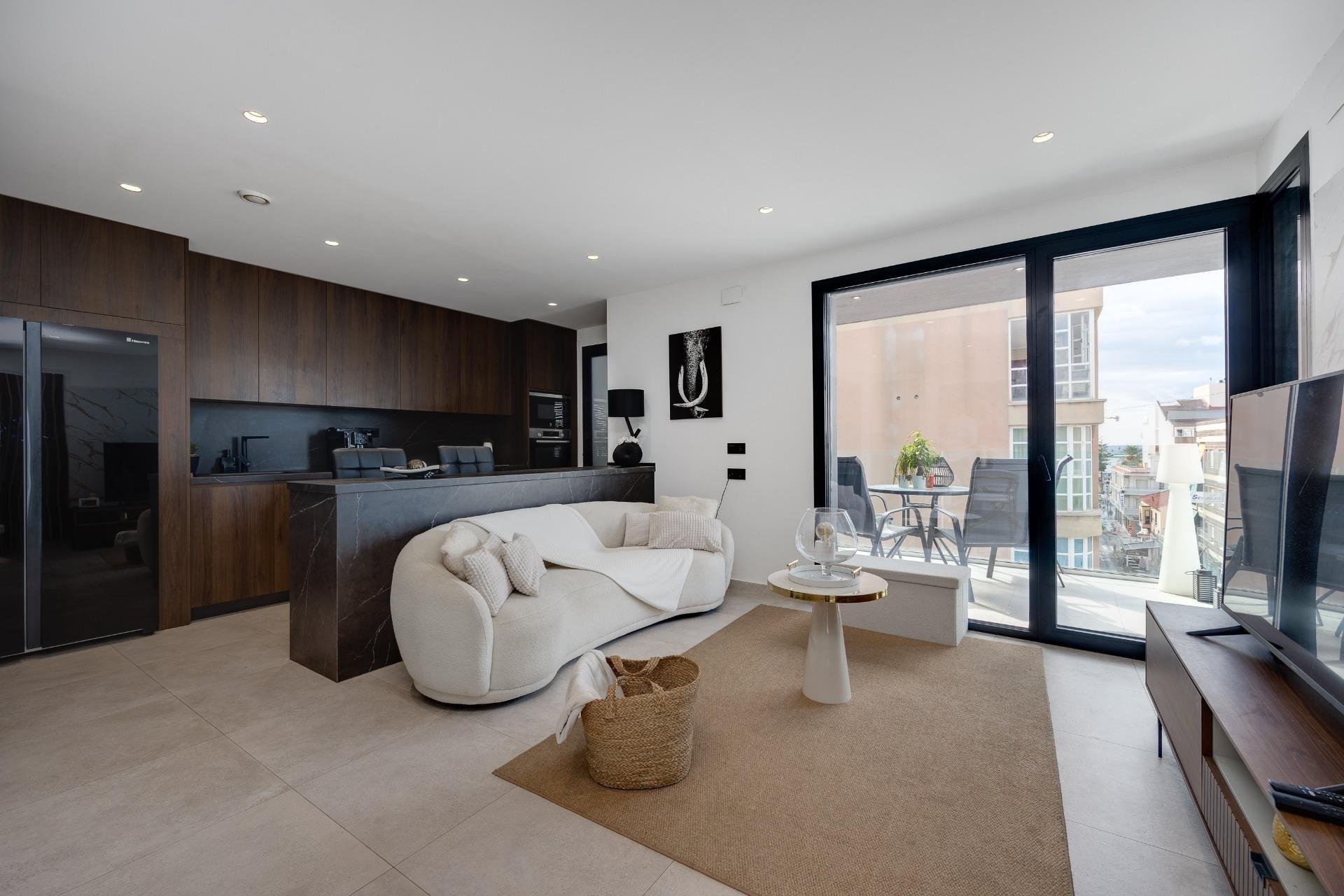 Apartment à Torrevieja, Alicante, Espagne 3 chambres, 91 m2 No. 177788