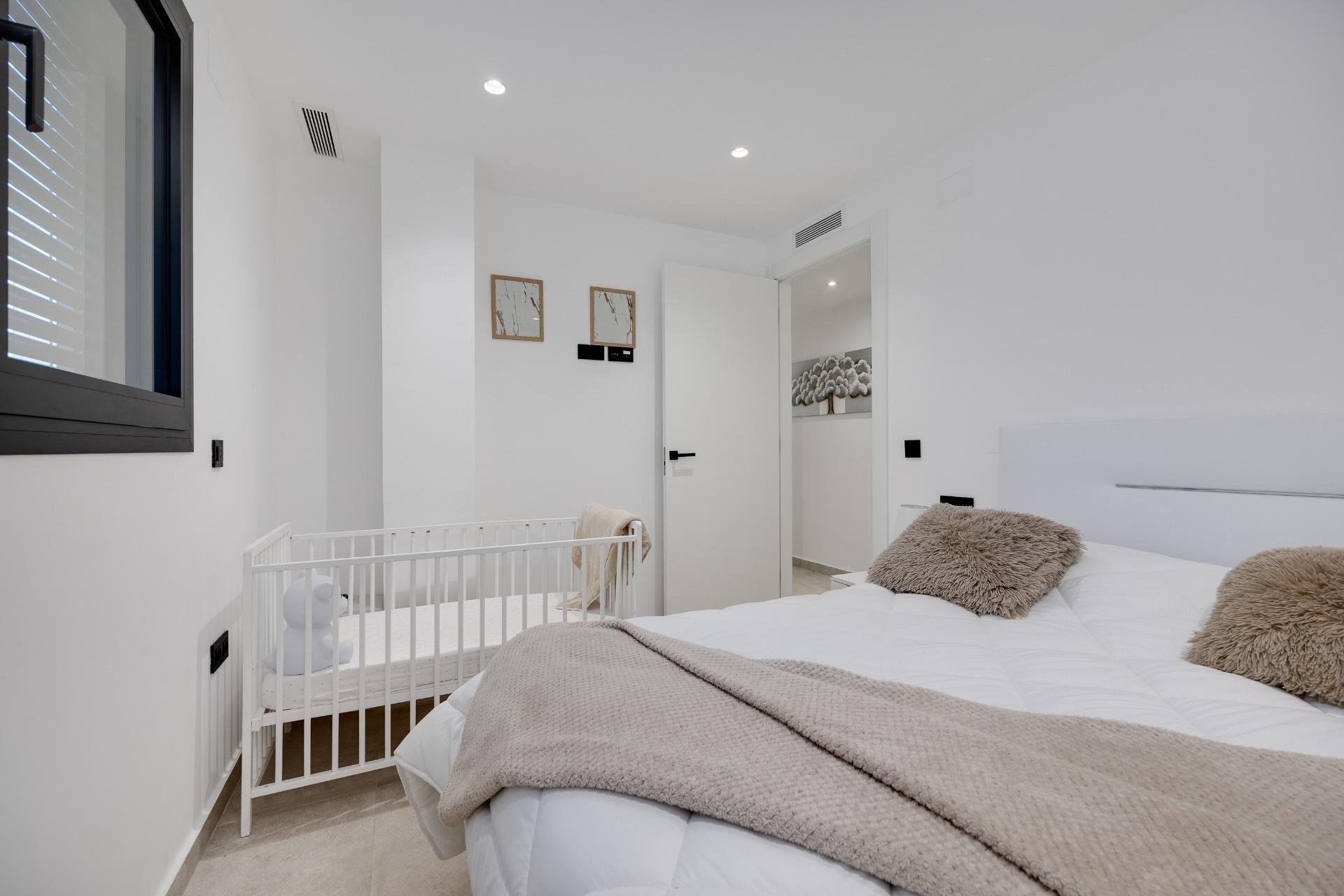 Apartment à Torrevieja, Alicante, Espagne 3 chambres, 91 m2 No. 177788