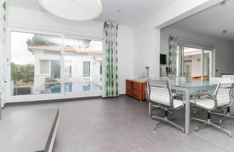 Villa in Altea, Alicante, Spanien 4 Schlafzimmer,  Nr. 133304