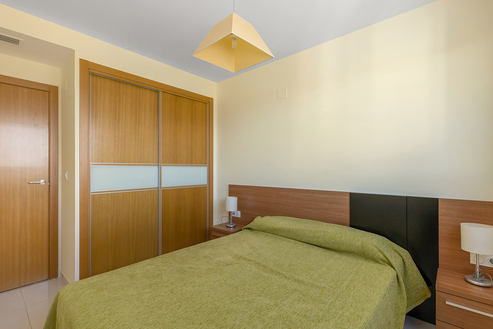 Квартира в Пунта Прима, Аликанте, Испания 2 спальни, 175м2 №144565