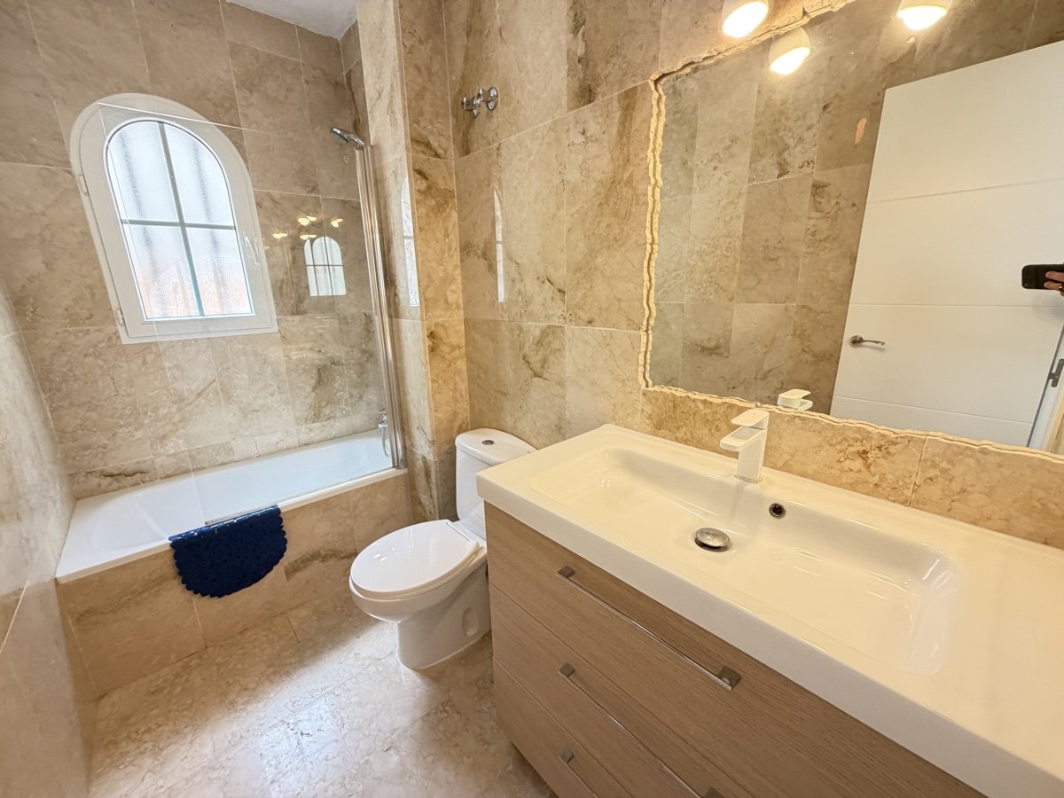 Apartamento en Alicante, España 2 dormitorios, 87 m2 No. 194161