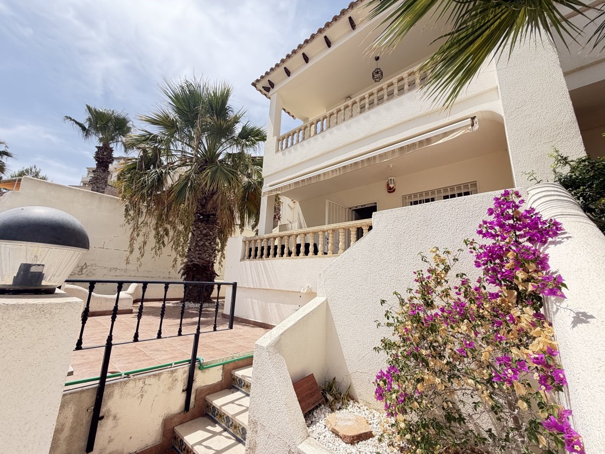 Apartamento en Alicante, España 2 dormitorios, 87 m2 No. 194161