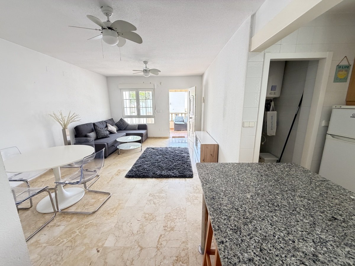 Apartamento en Alicante, España 2 dormitorios, 87 m2 No. 194161