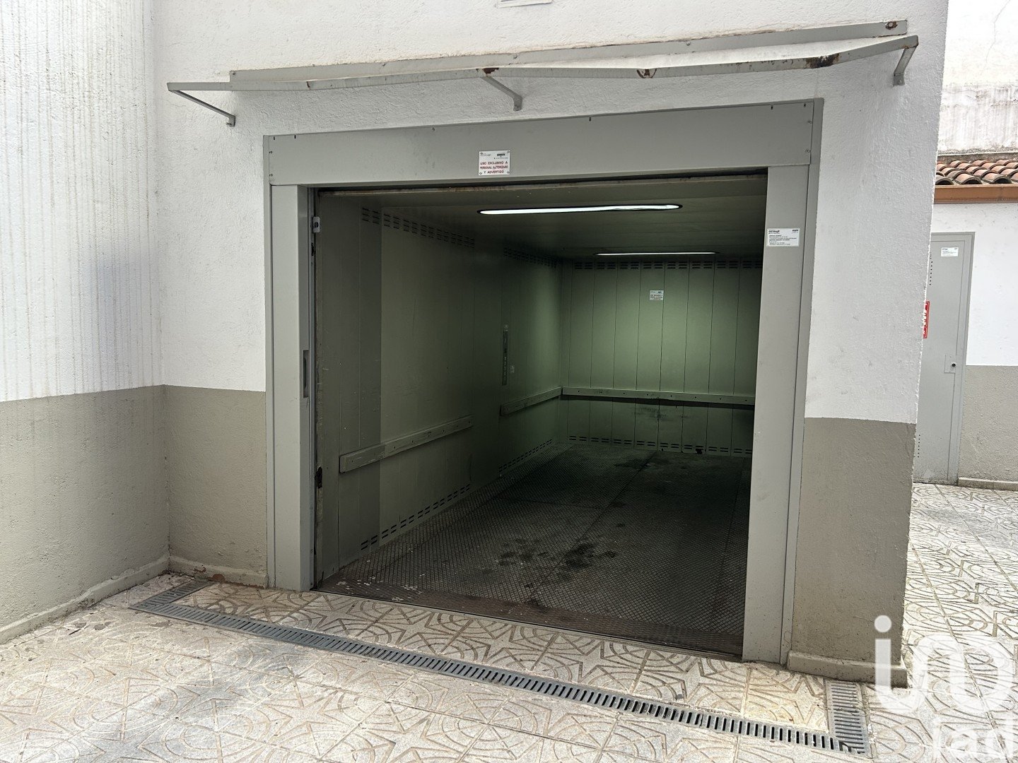 Estacionamiento en Madrid, España 10 m2 No. 185764