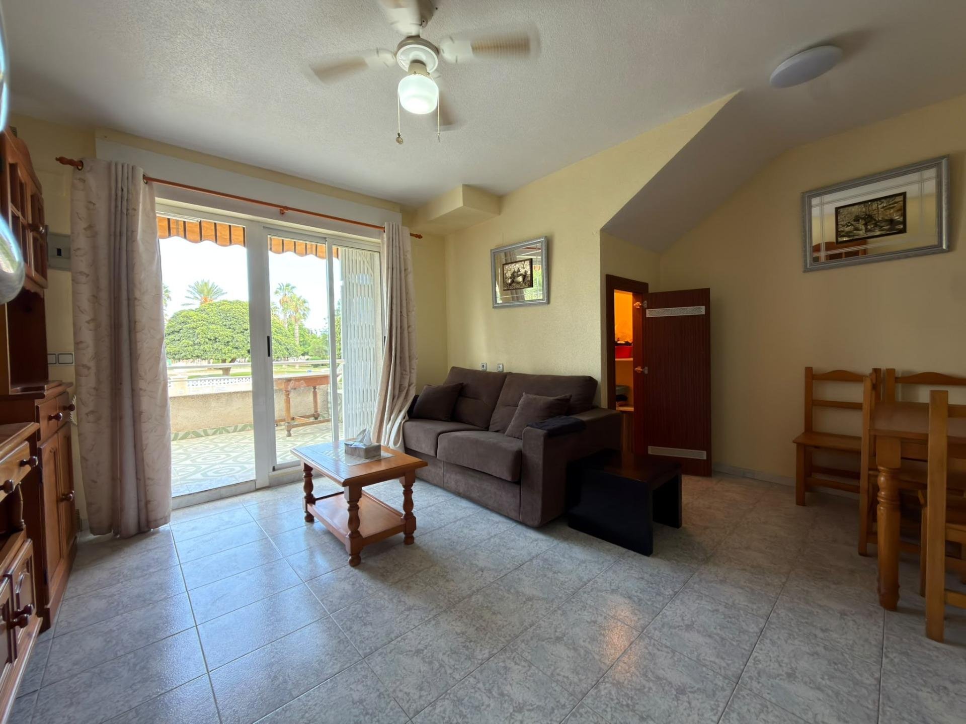 Bungalow i Torrevieja, Alicante, Spanien 1 sovrum, 66 kvm. Nr. 196672