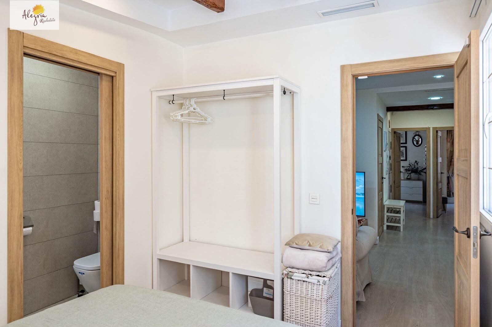 Apartment in Valencia, Spain 3 bedrooms, 90 sq.m. No. 196670