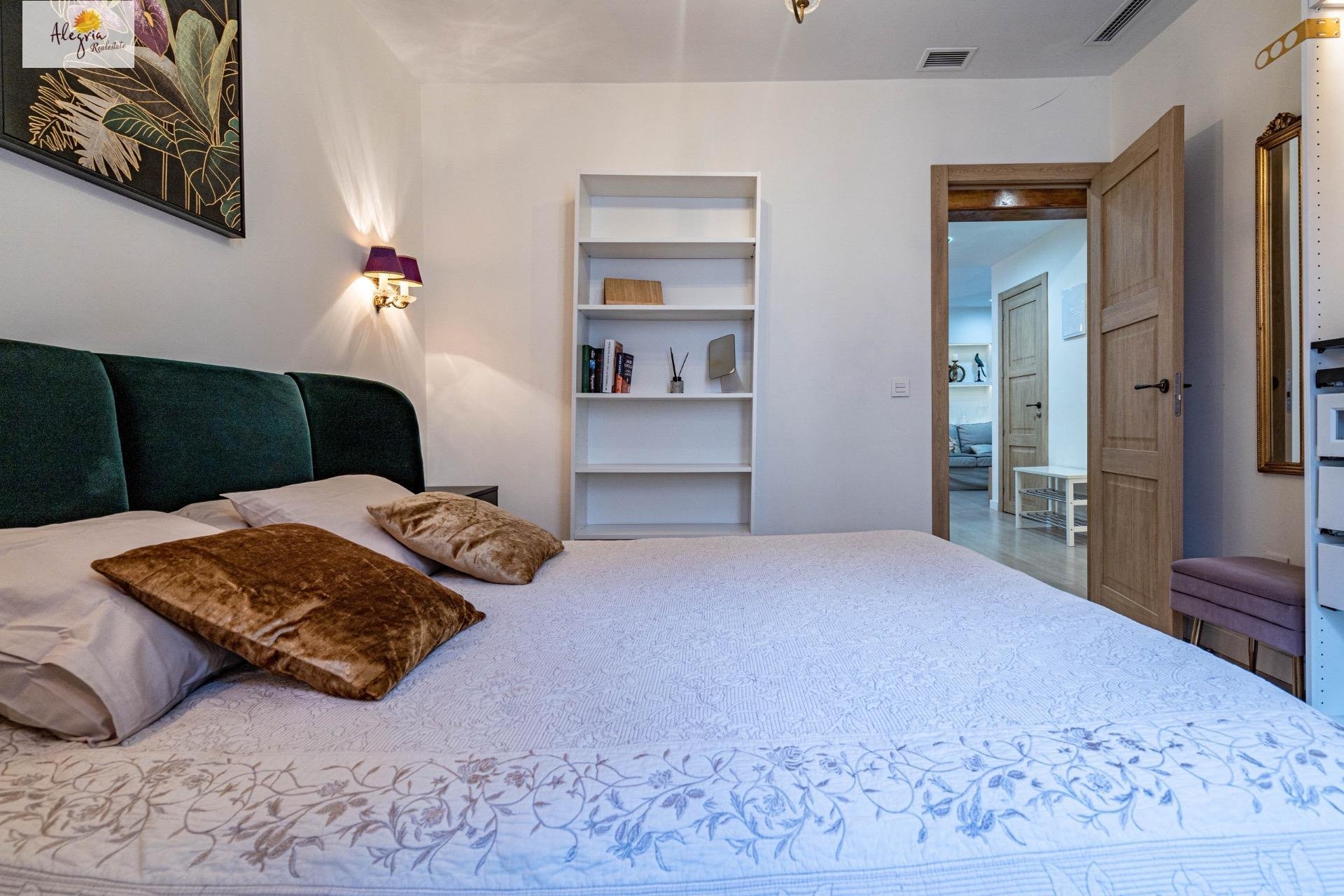 Apartment in Valencia, Spain 3 bedrooms, 90 sq.m. No. 196670