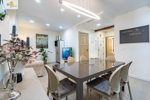 Apartment à Valencia, Espagne 3 chambres, 90 m2 No. 196670