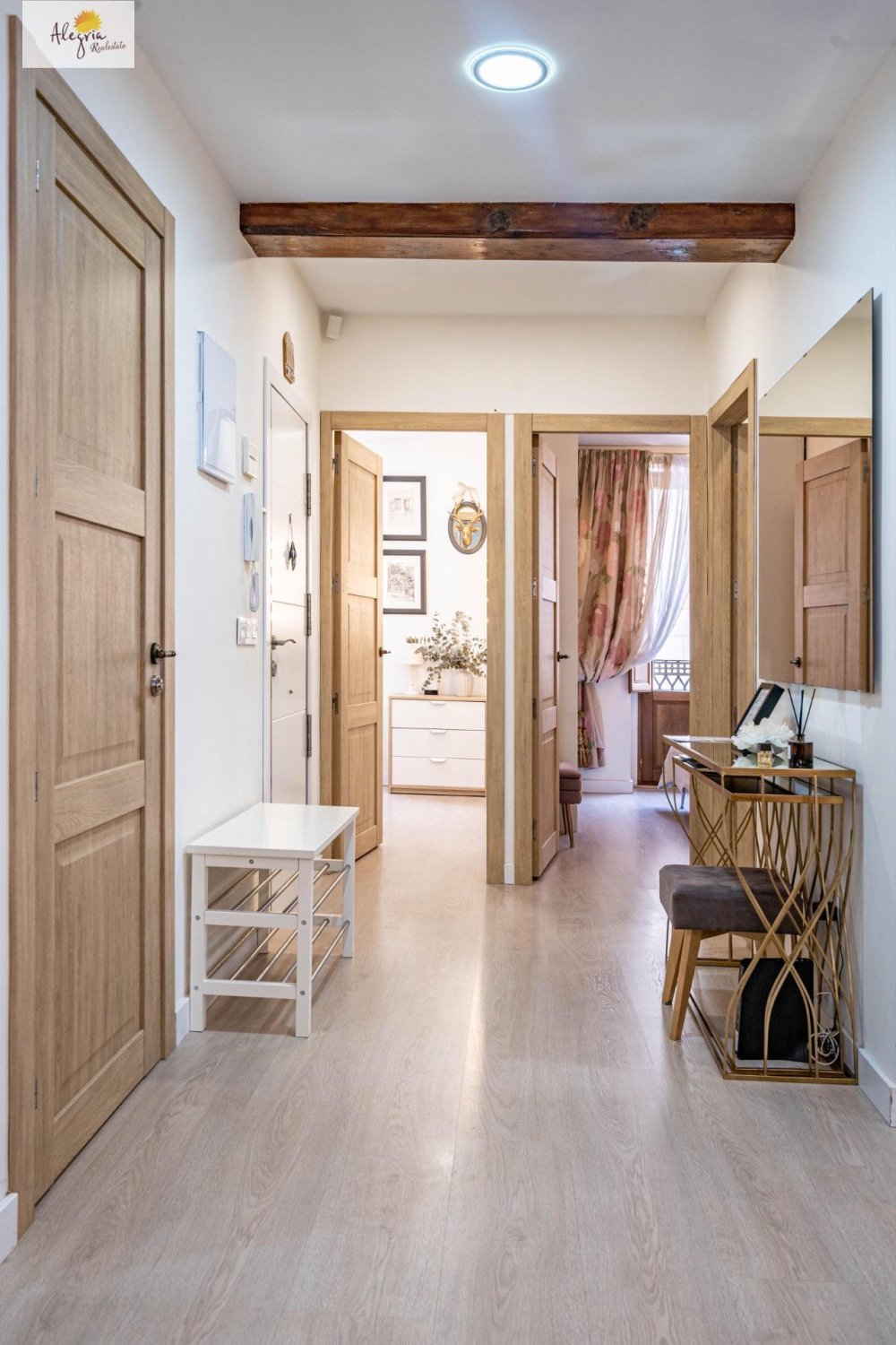Apartment in Valencia, Spain 3 bedrooms, 90 sq.m. No. 196670
