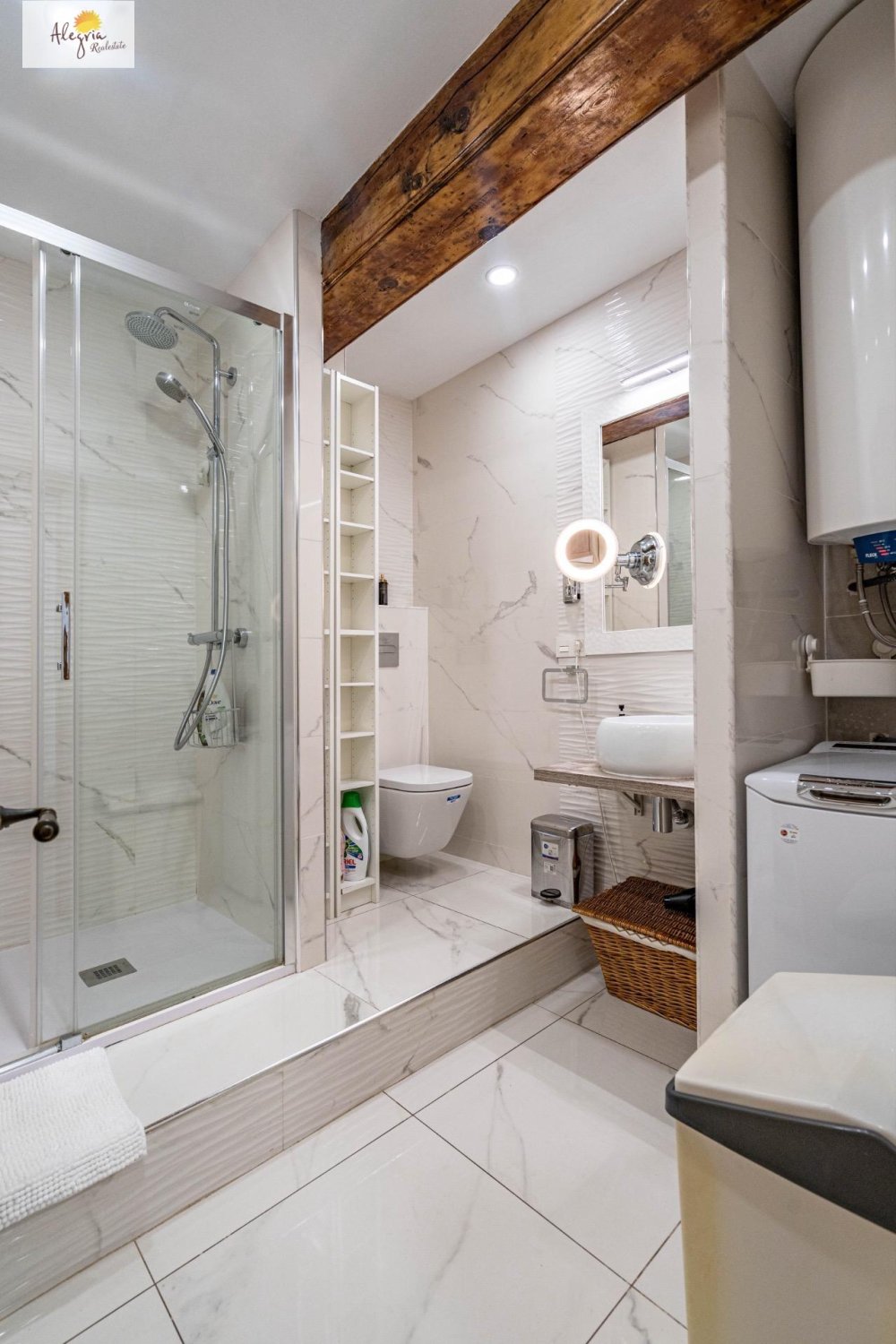 Apartment in Valencia, Spain 3 bedrooms, 90 sq.m. No. 196670