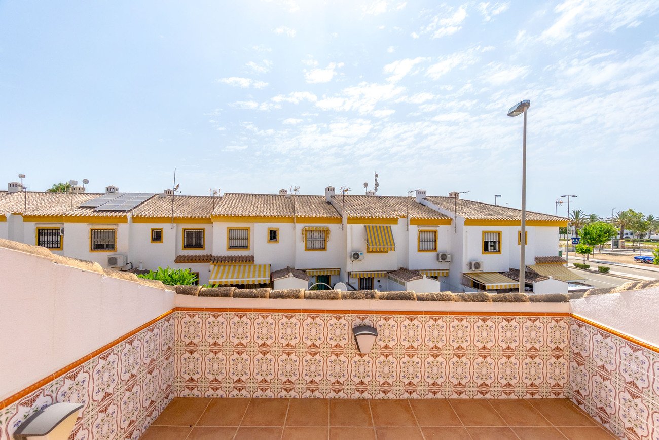 Villa in Torre de la Horadada, Alicante, Spanien 3 Schlafzimmer,  Nr. 147646