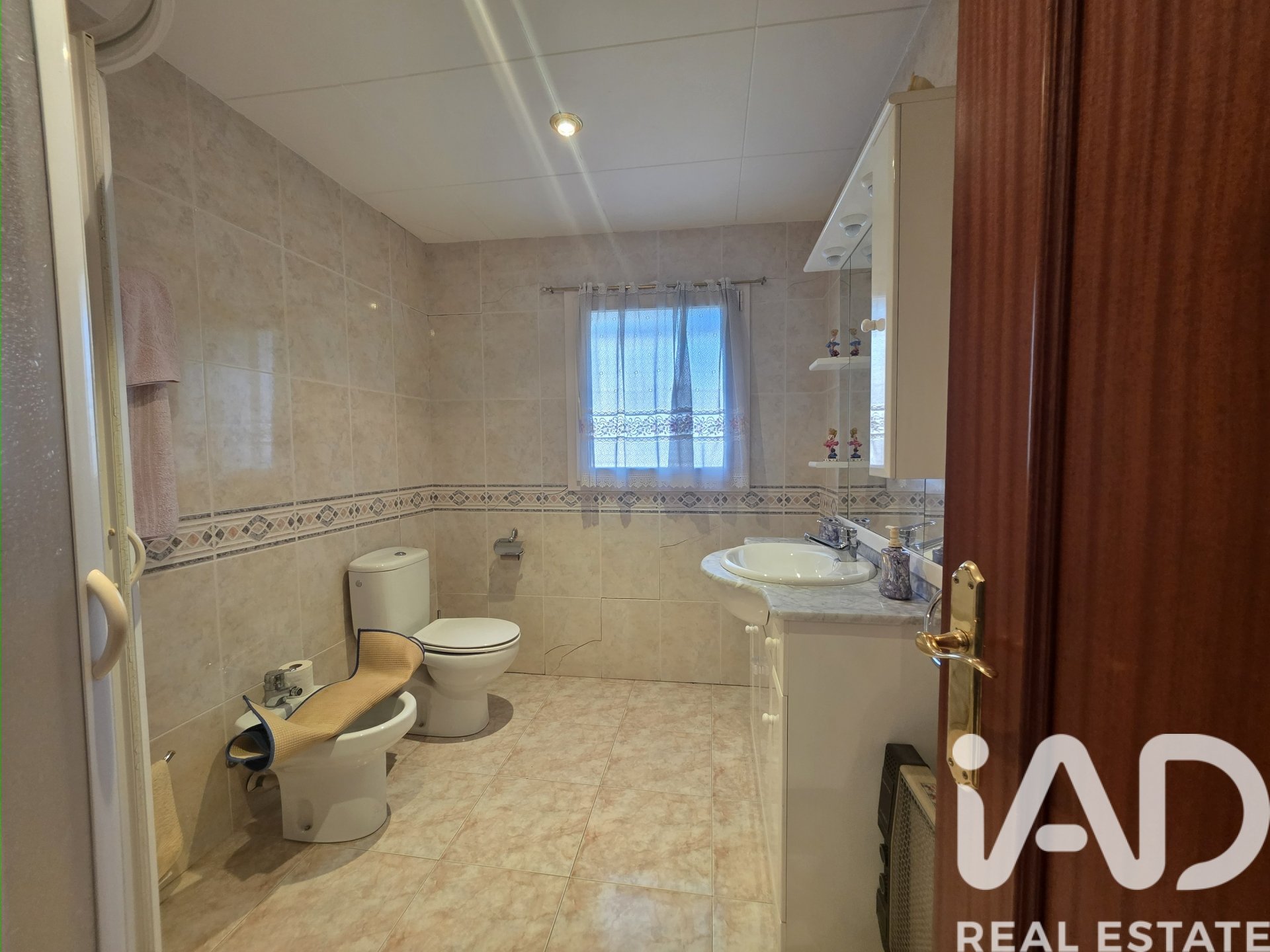 Townhouse in Albesa, Lleida, Spain 4 bedrooms, 186 sq.m. No. 185490