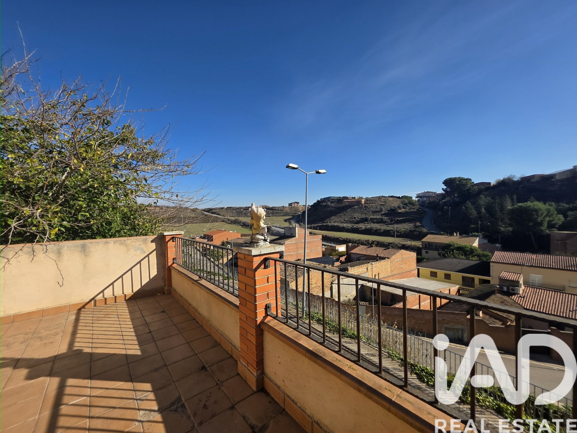 Townhouse in Albesa, Lleida, Spain 4 bedrooms, 186 sq.m. No. 185490