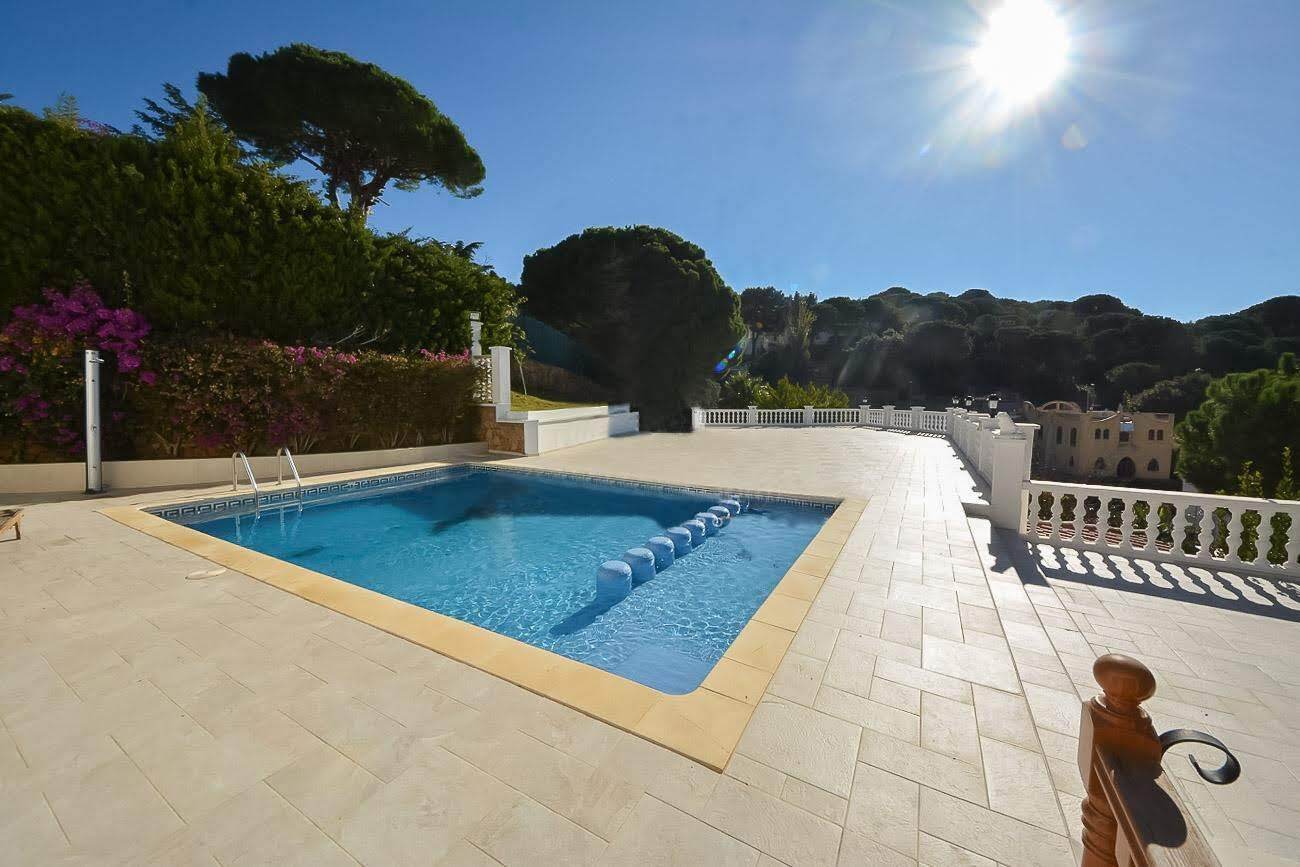 Dom w Lloret de Mar, Girona, Hiszpania 7 sypialni, 696 mkw. nr 97963