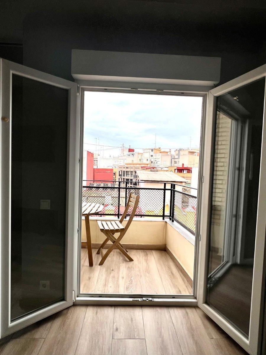 Huoneisto Valencia, Espanja 2 makuuhuonetta, 68 m2 No. 133893