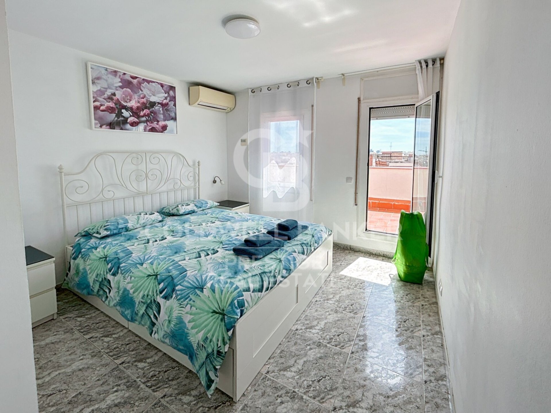 Penthäuser in Barcelona, Spanien 2 Schlafzimmer, 62 m2 Nr. 160167