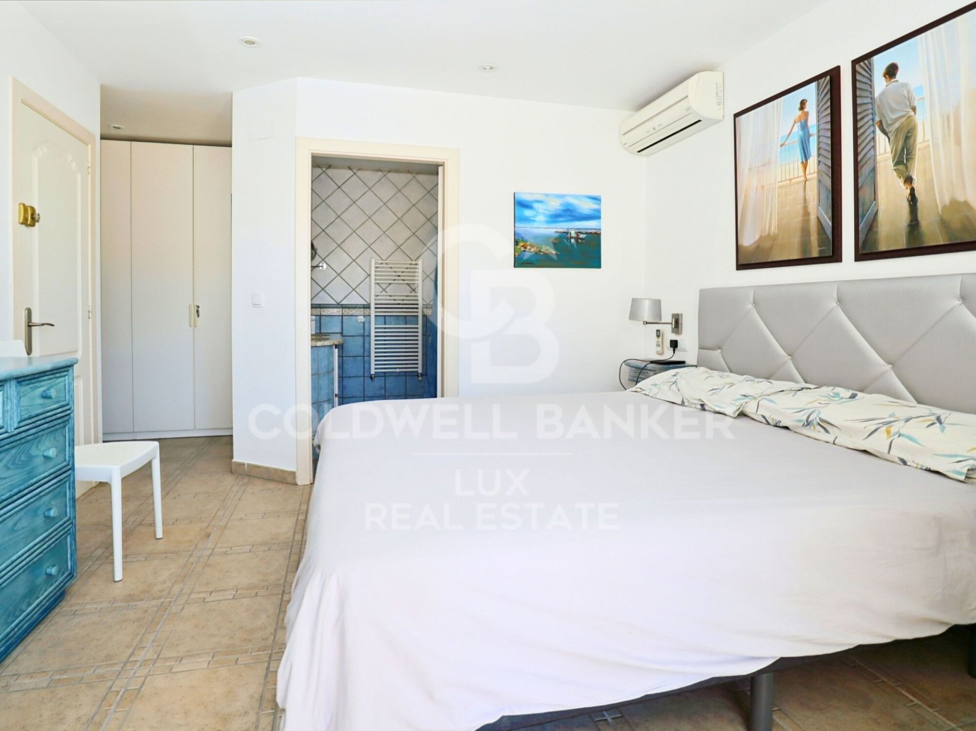 Talo Empuriabrava, Girona, Espanja 5 makuuhuonetta, 279 m2 No. 160170