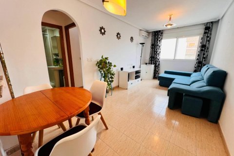 Apartment à Torrevieja, Alicante, Espagne 2 chambres, 57 m2 No. 183741