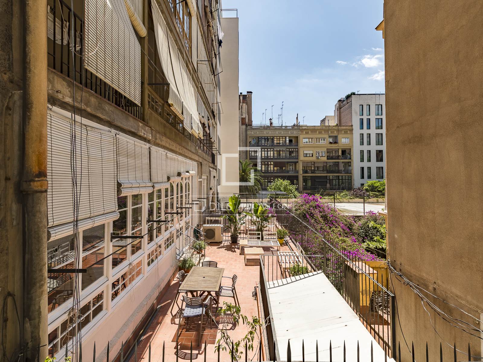 Apartamento en Barcelona, España 5 dormitorios, 309 m2 No. 150973