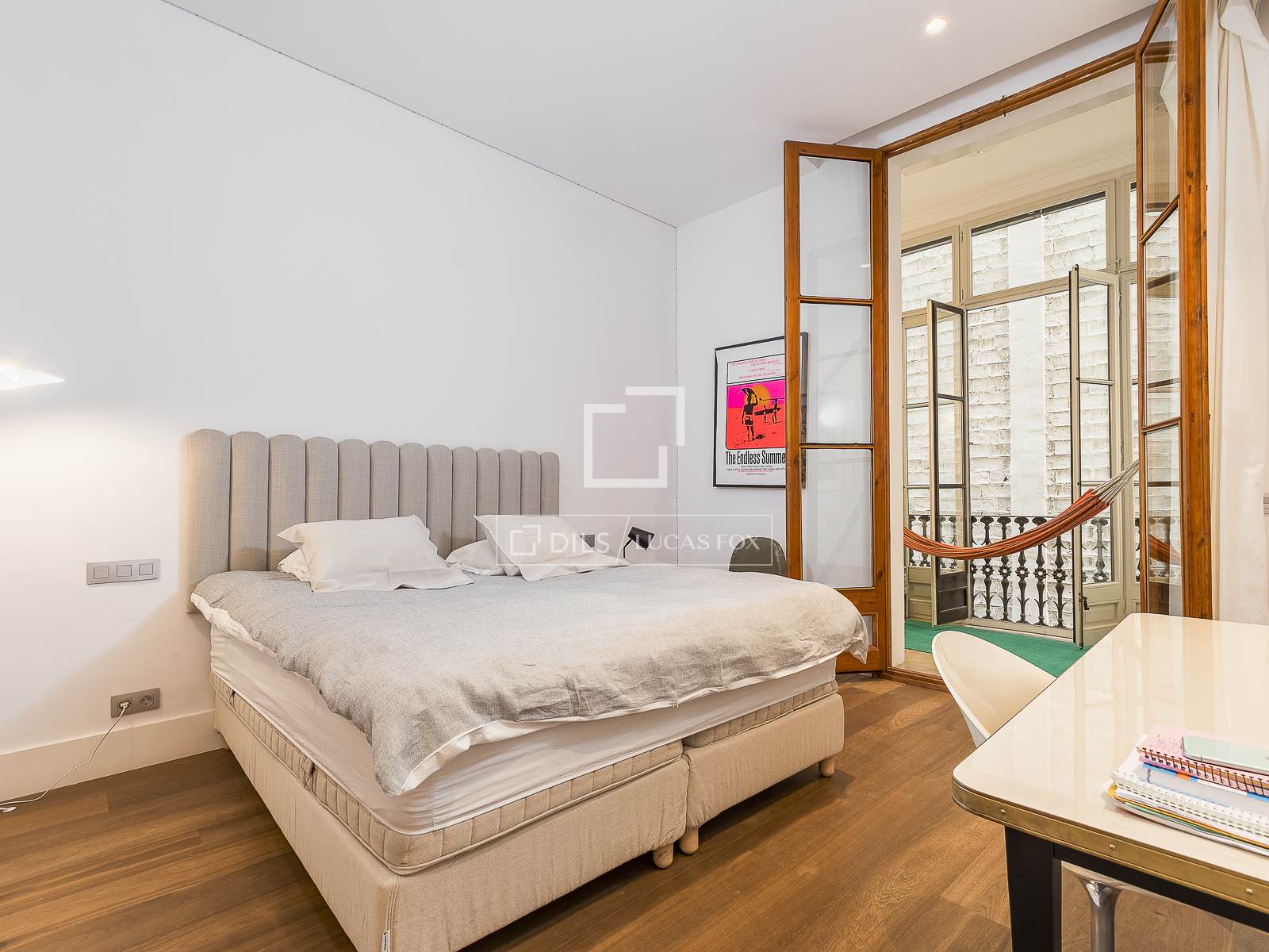 Apartamento en Barcelona, España 5 dormitorios, 309 m2 No. 150973