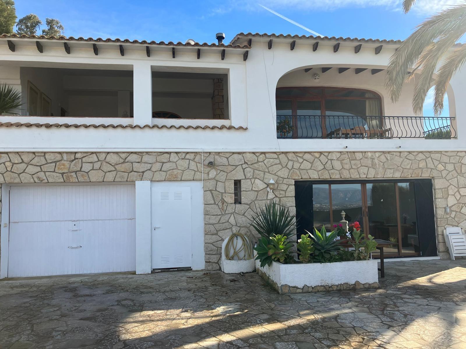 Villa i Albir, Alicante, Spanien 4 sovrum, 440 kvm. Nr. 165394