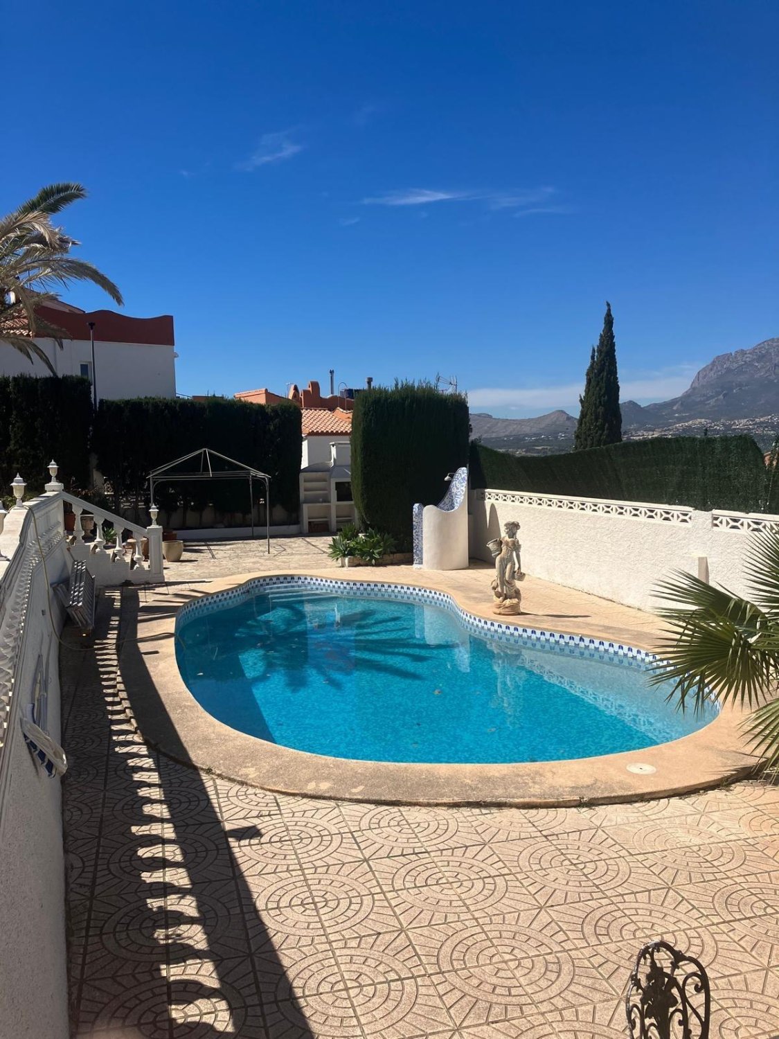 Villa i Albir, Alicante, Spanien 4 sovrum, 440 kvm. Nr. 165394