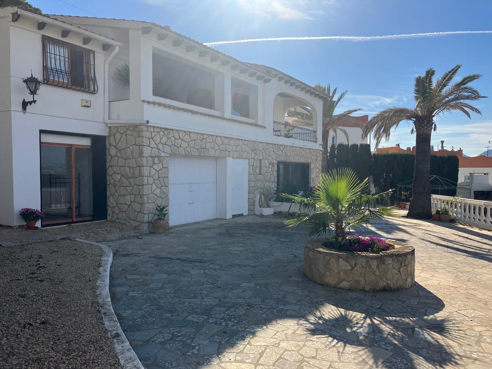 Villa i Albir, Alicante, Spanien 4 sovrum, 440 kvm. Nr. 165394