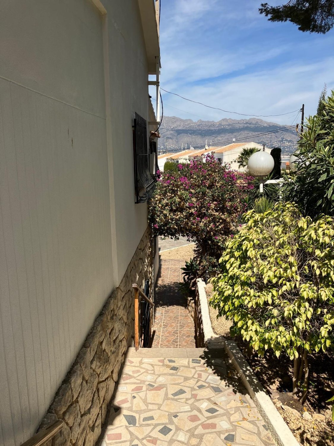 Villa i Albir, Alicante, Spanien 4 sovrum, 440 kvm. Nr. 165394