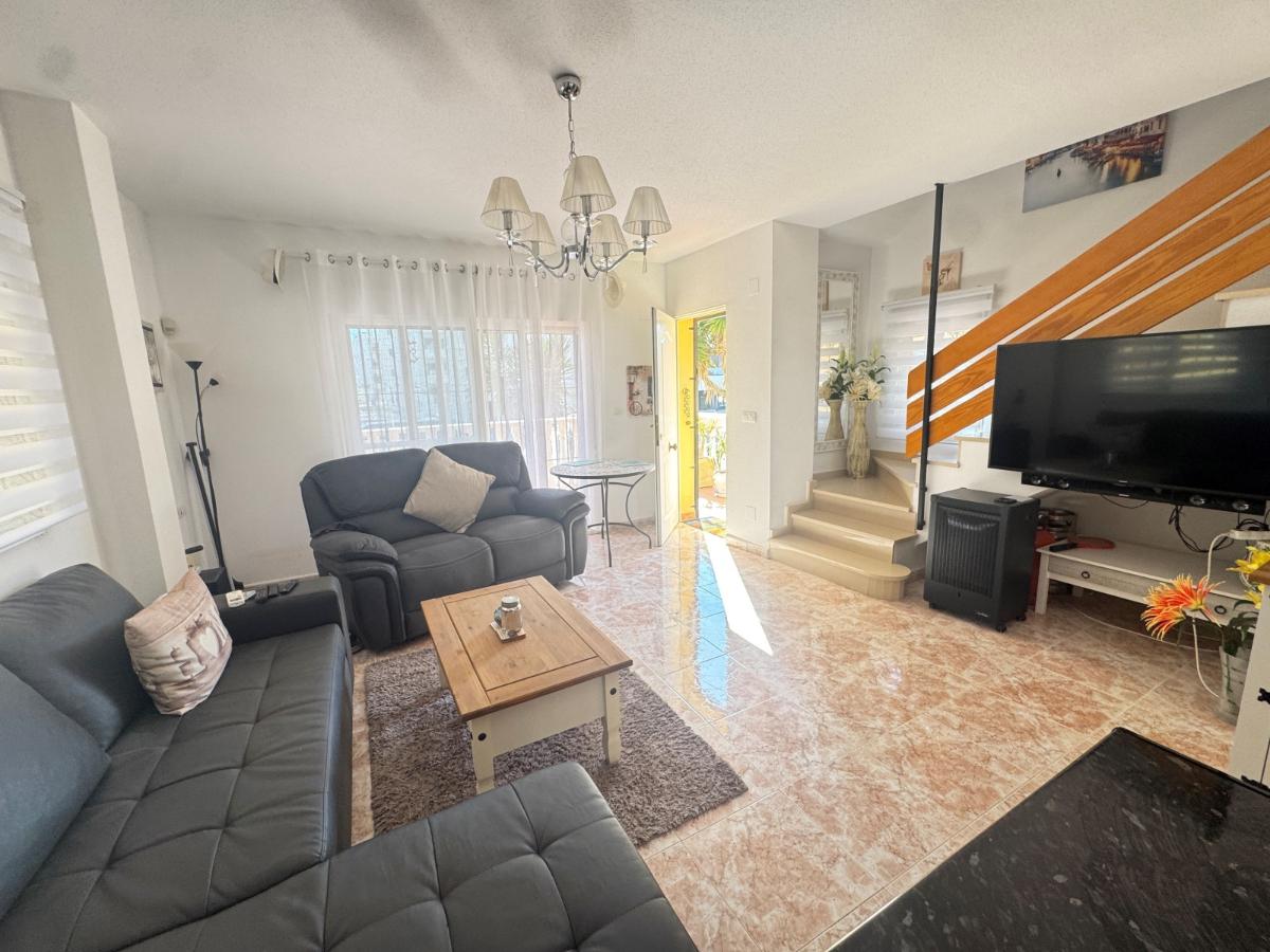 Villa in Villamartin, Alicante, Spain 3 bedrooms, 100 sq.m. No. 148921