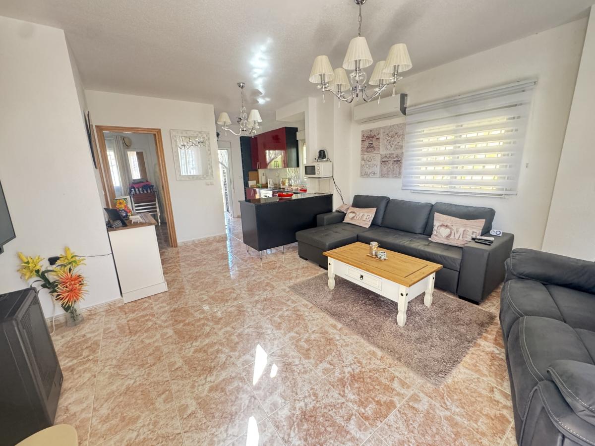 Villa in Villamartin, Alicante, Spain 3 bedrooms, 100 sq.m. No. 148921