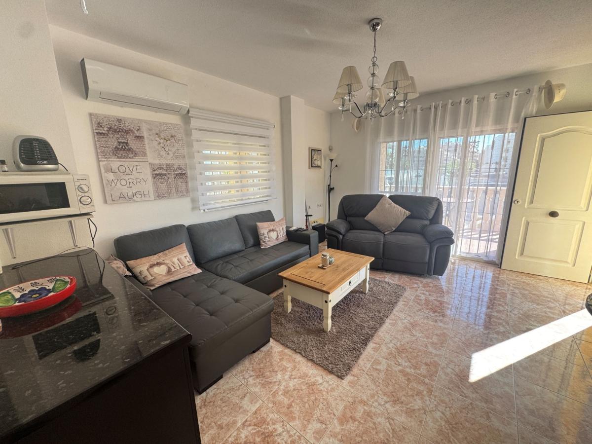 Villa in Villamartin, Alicante, Spain 3 bedrooms, 100 sq.m. No. 148921