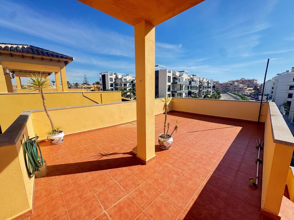 Villa in Villamartin, Alicante, Spain 3 bedrooms, 100 sq.m. No. 148921