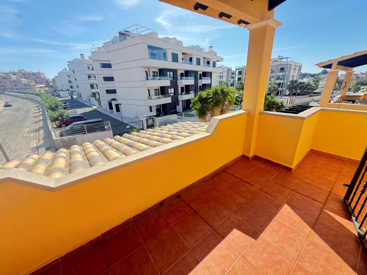 Villa in Villamartin, Alicante, Spain 3 bedrooms, 100 sq.m. No. 148921