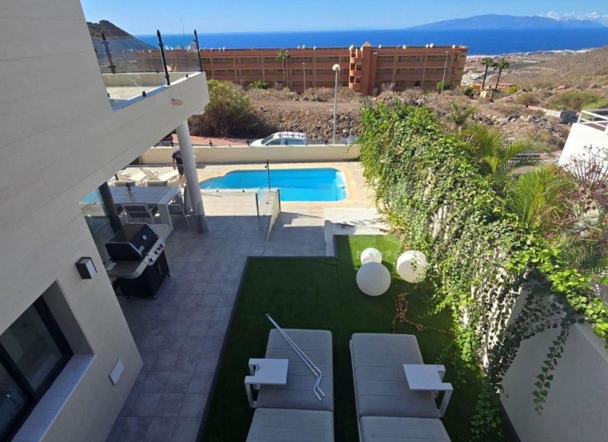Villa i Tenerife, Spanien 3 sovrum, 350 kvm. Nr. 194732