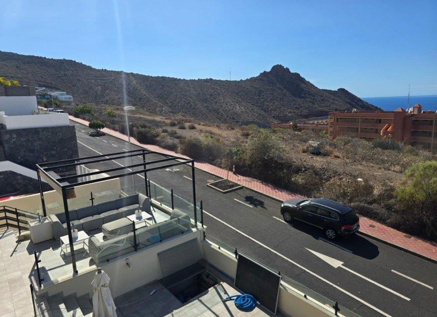 Villa i Tenerife, Spanien 3 sovrum, 350 kvm. Nr. 194732