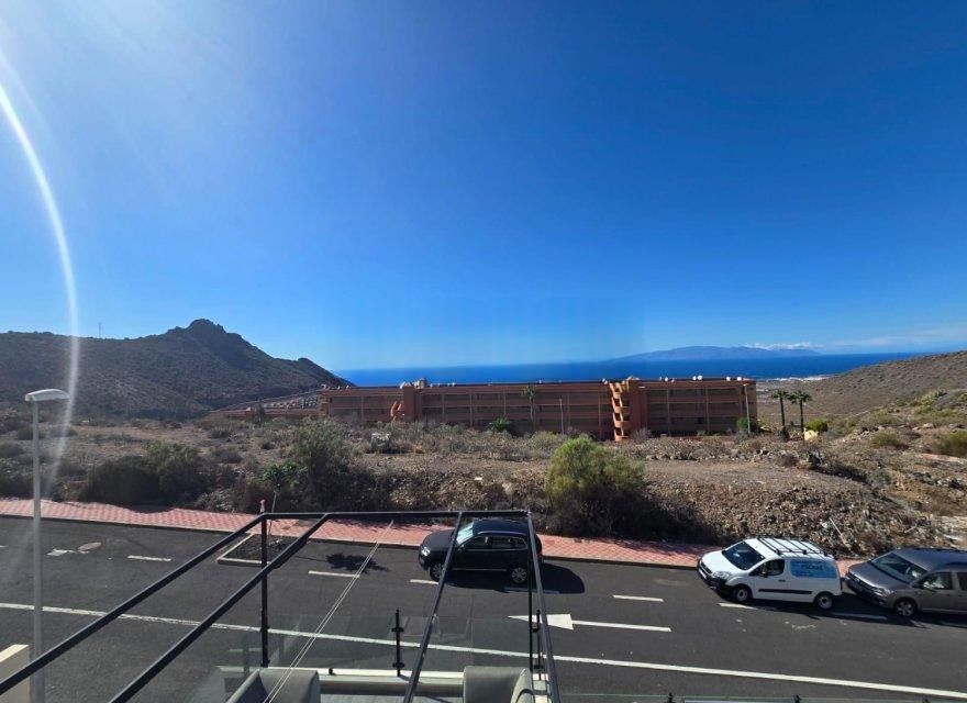 Villa i Tenerife, Spanien 3 sovrum, 350 kvm. Nr. 194732
