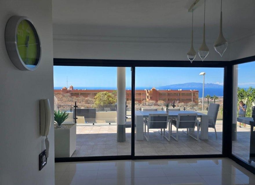 Villa i Tenerife, Spanien 3 sovrum, 350 kvm. Nr. 194732