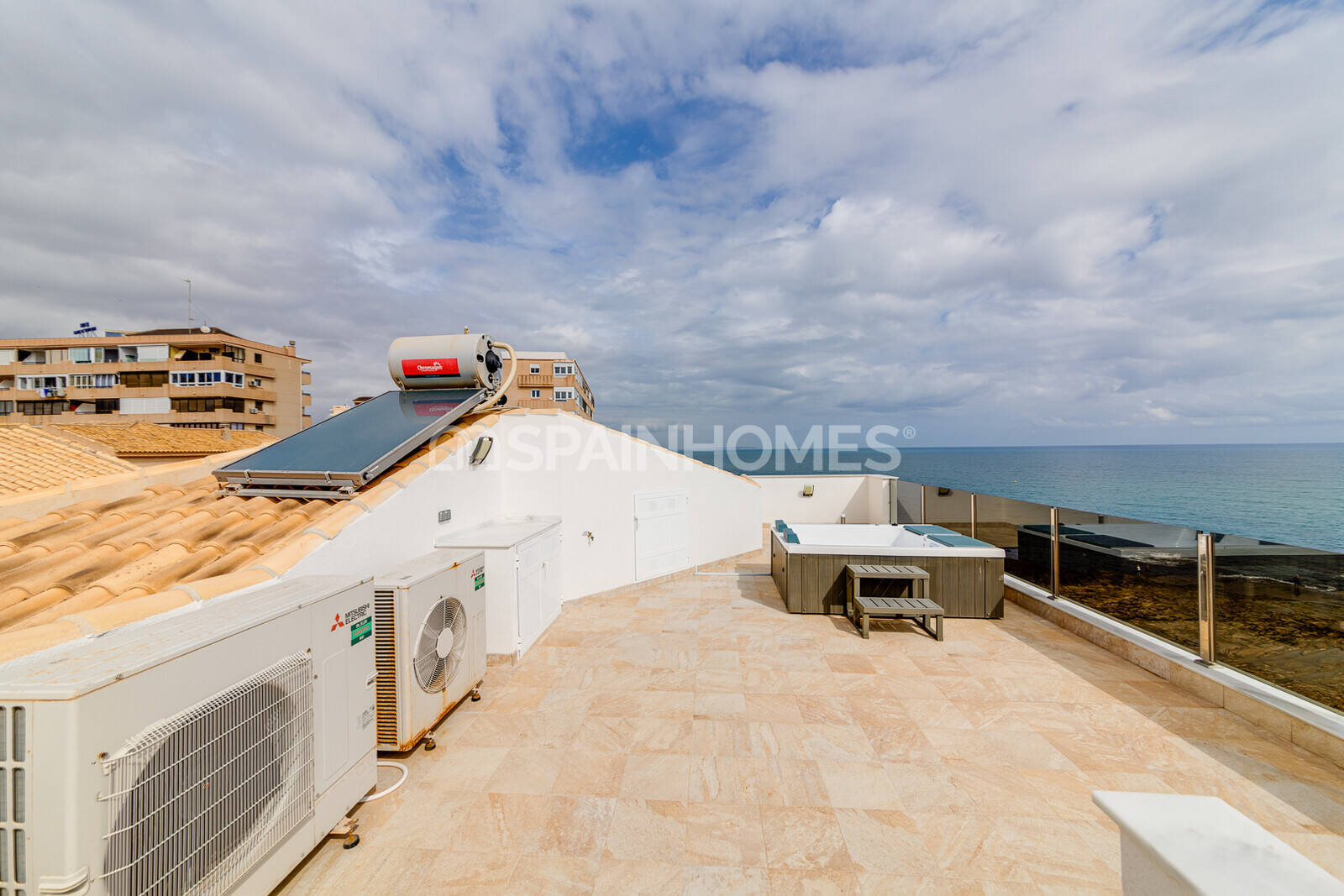 Villa in Torrevieja, Alicante, Spain 4 bedrooms, 210 sq.m. No. 194764