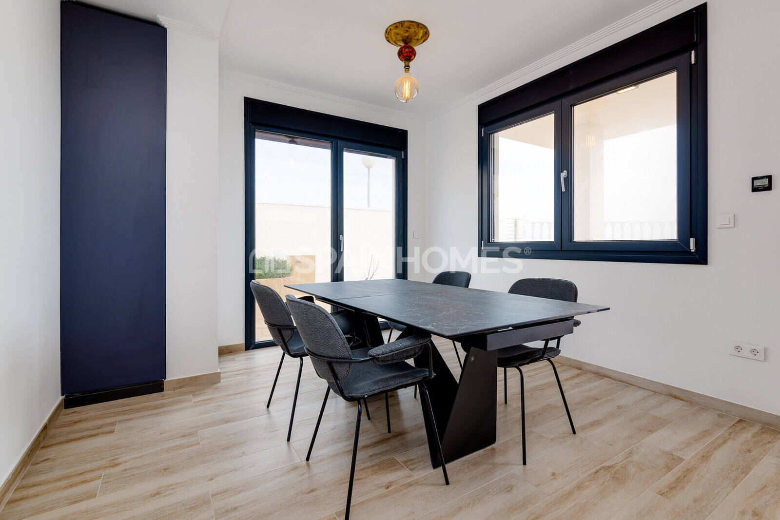 Villa in Torrevieja, Alicante, Spain 4 bedrooms, 210 sq.m. No. 194764