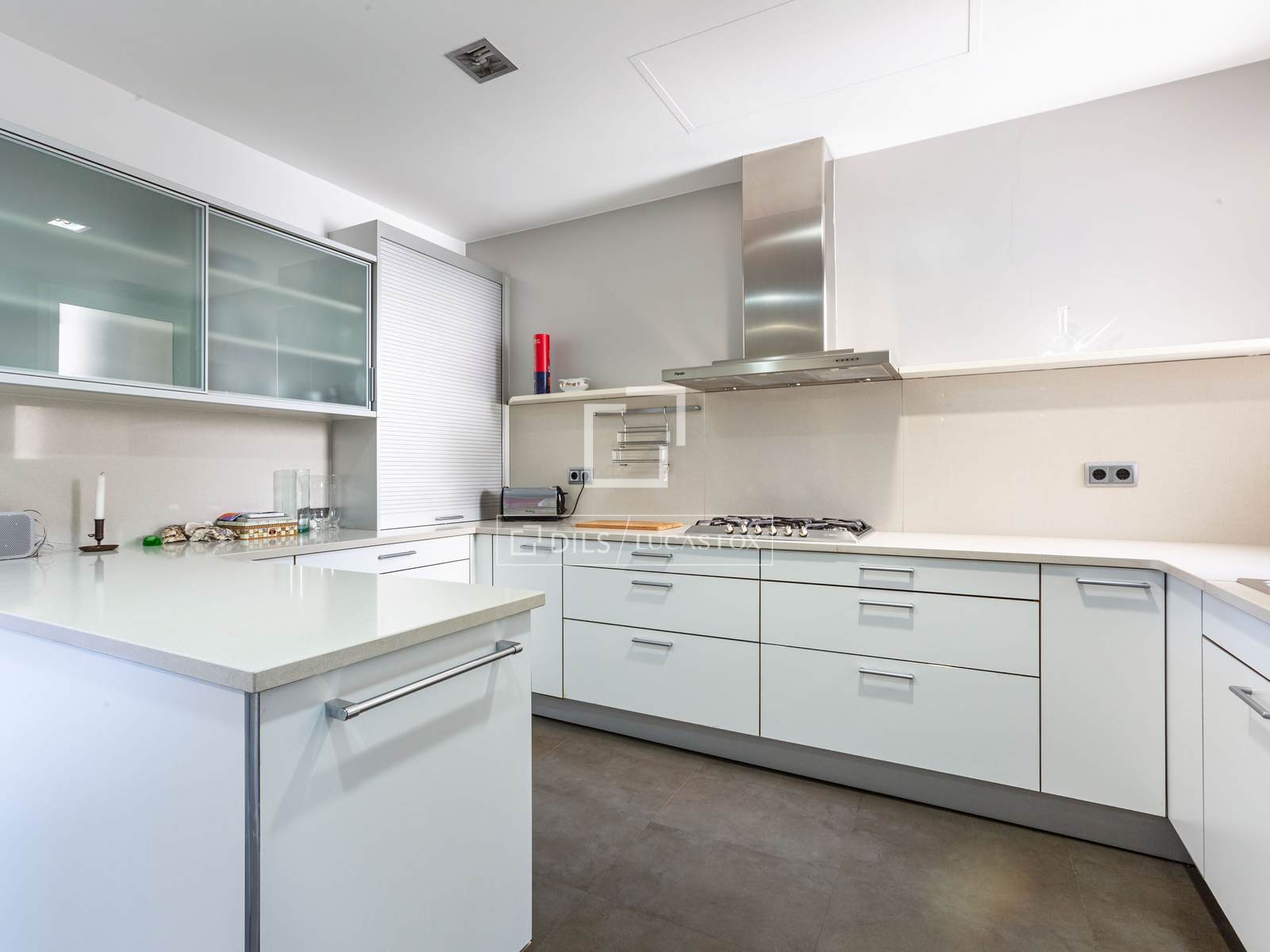 Wohnung in Barcelona, Spanien 5 Schlafzimmer, 255 m2 Nr. 150769