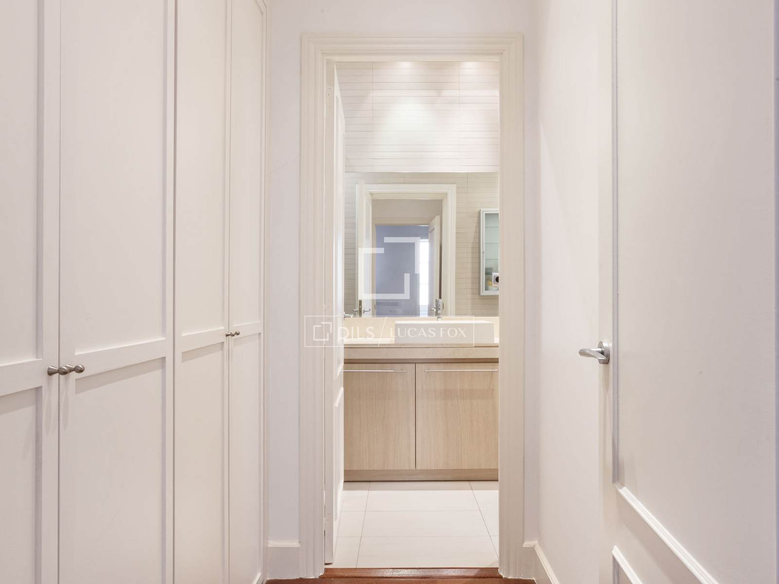 Wohnung in Barcelona, Spanien 5 Schlafzimmer, 255 m2 Nr. 150769