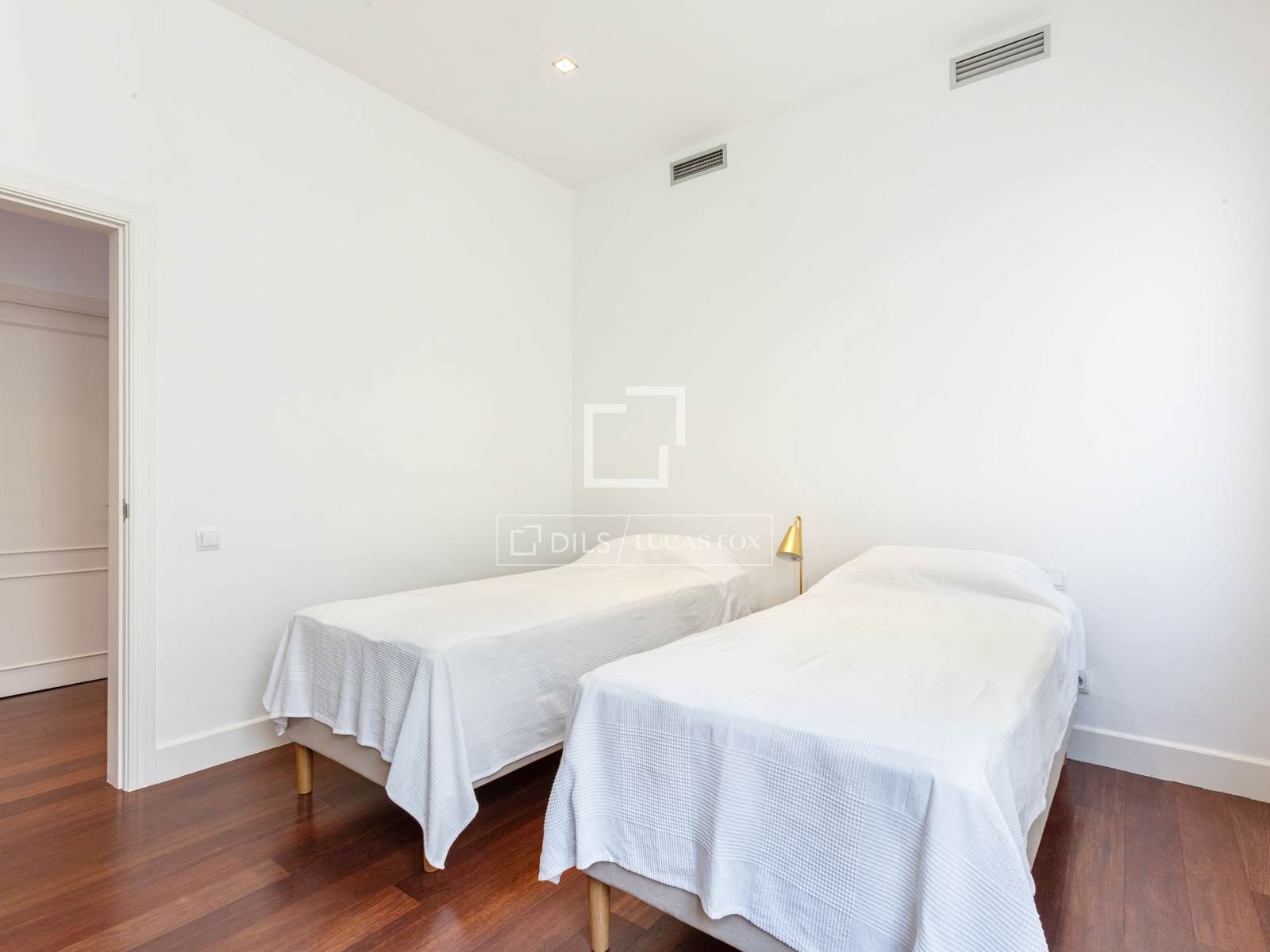 Wohnung in Barcelona, Spanien 5 Schlafzimmer, 255 m2 Nr. 150769