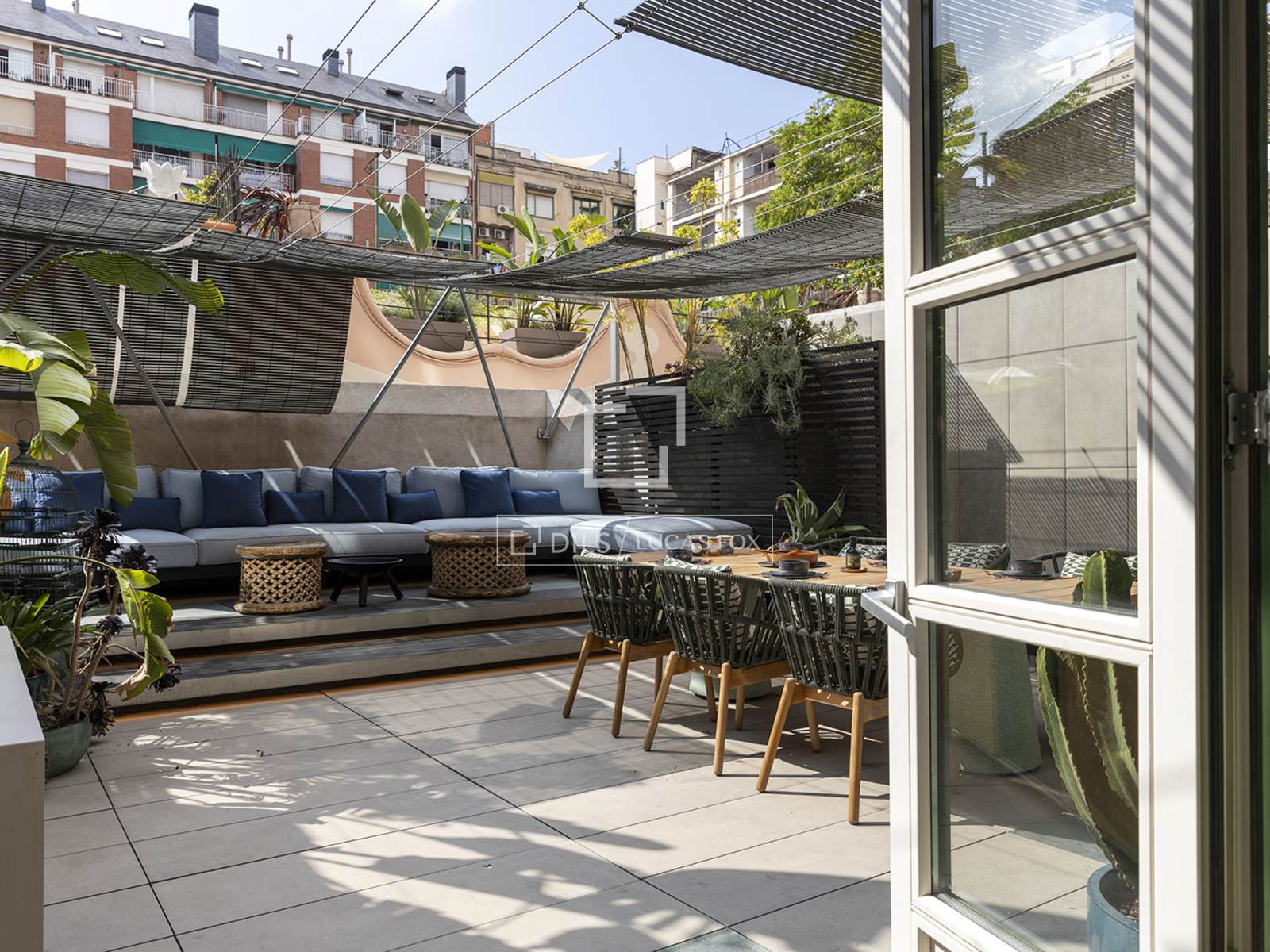Huoneisto Barcelona, Espanja 2 makuuhuonetta, 116 m2 No. 150772