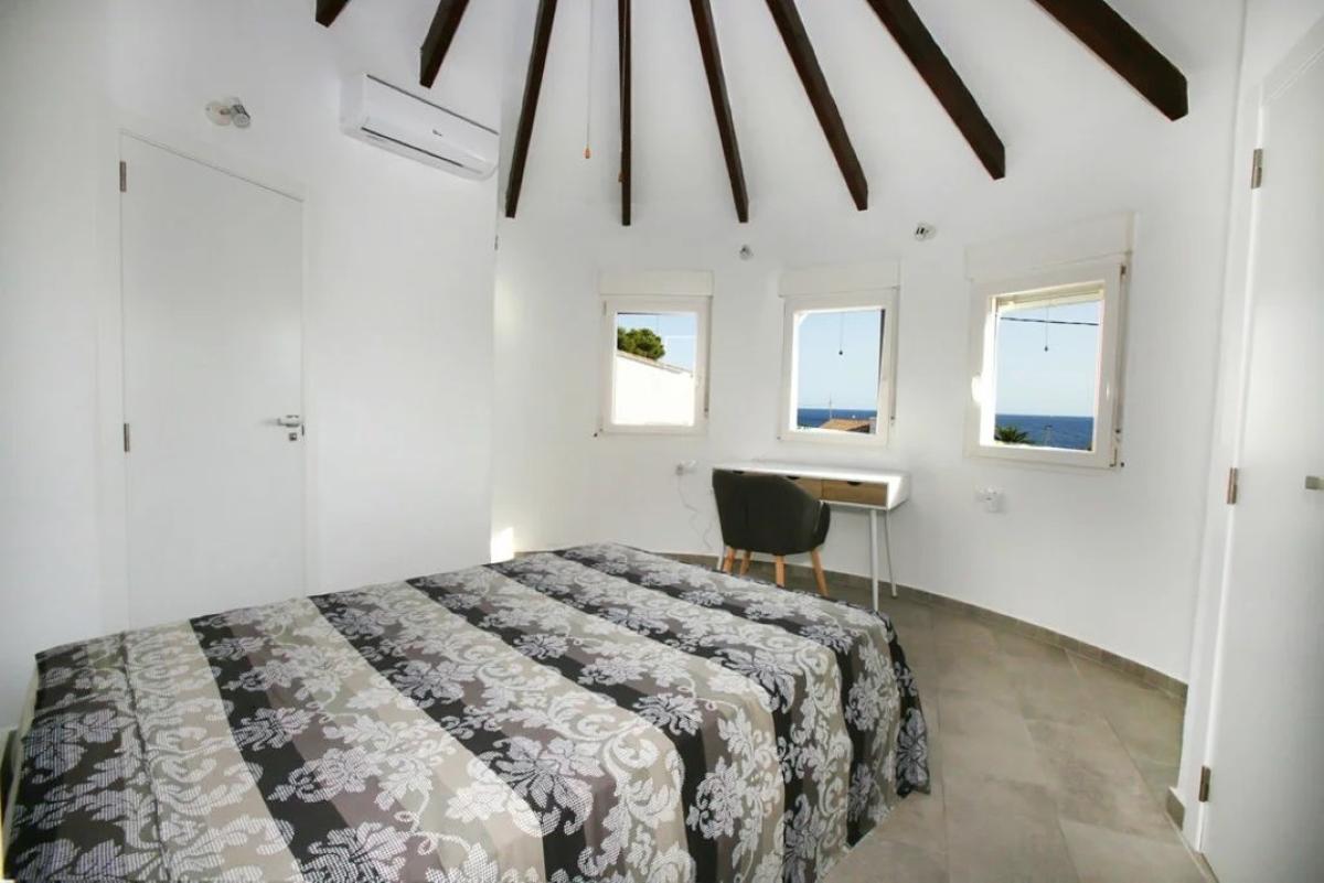 Villa en Moraira, Alicante, España 4 dormitorios, 430 m2 No. 80745